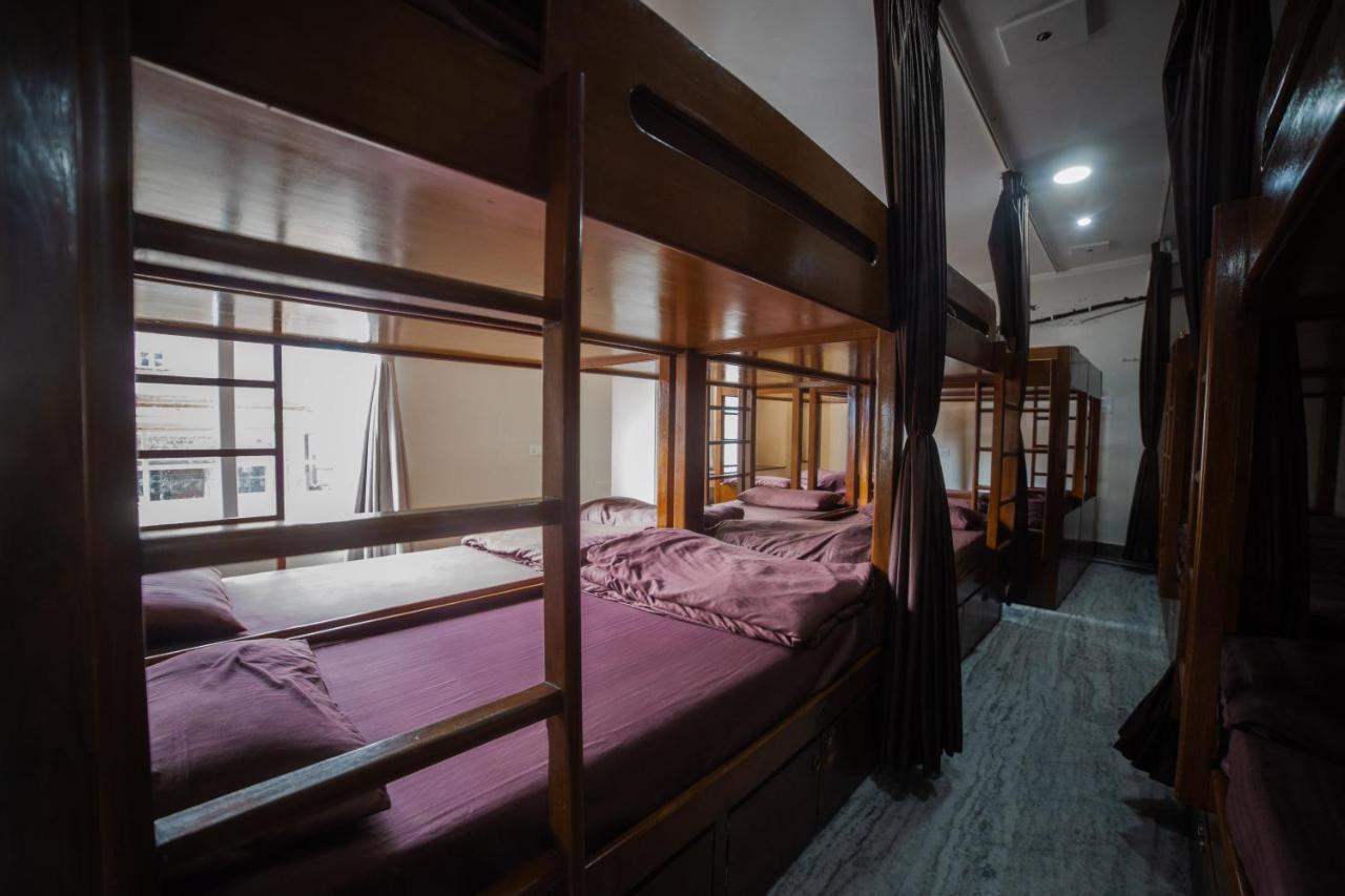 Pearl Courtyard Dormitory فاراناسي المظهر الخارجي الصورة
