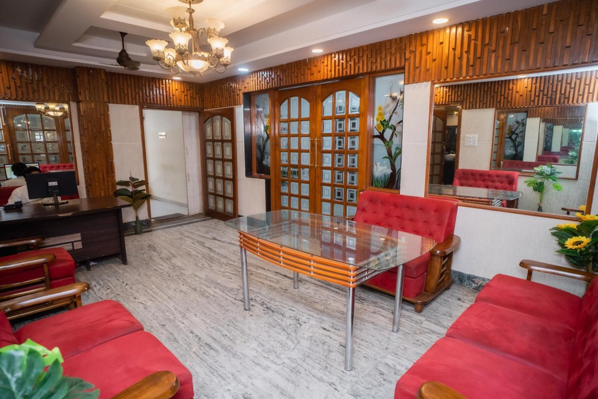 Pearl Courtyard Dormitory فاراناسي المظهر الخارجي الصورة