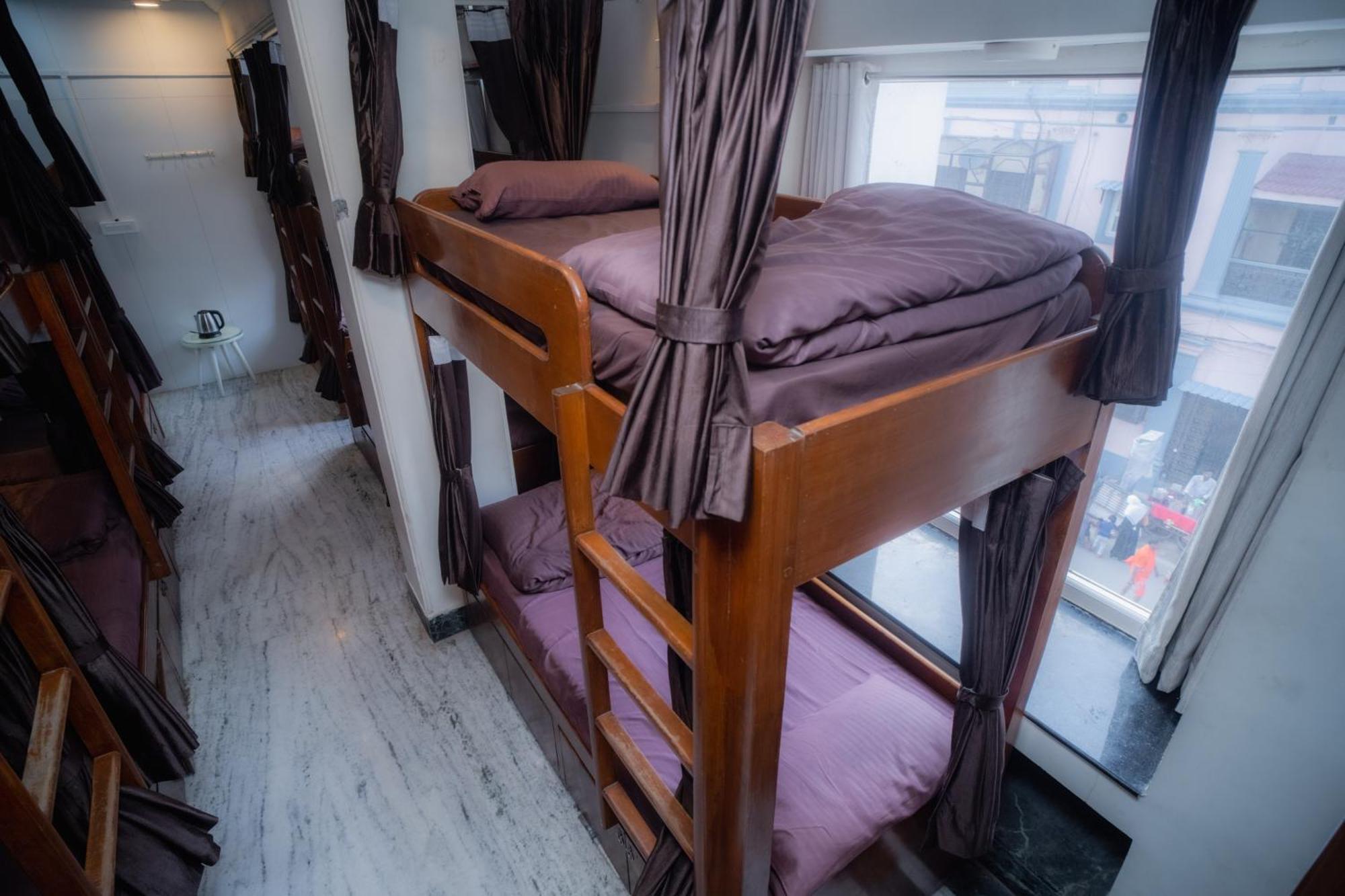 Pearl Courtyard Dormitory فاراناسي المظهر الخارجي الصورة