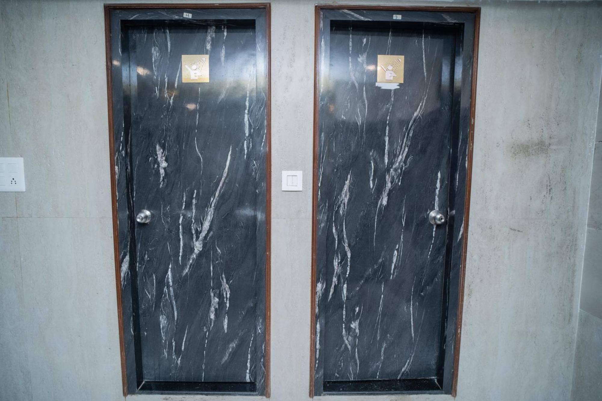 Pearl Courtyard Dormitory فاراناسي المظهر الخارجي الصورة